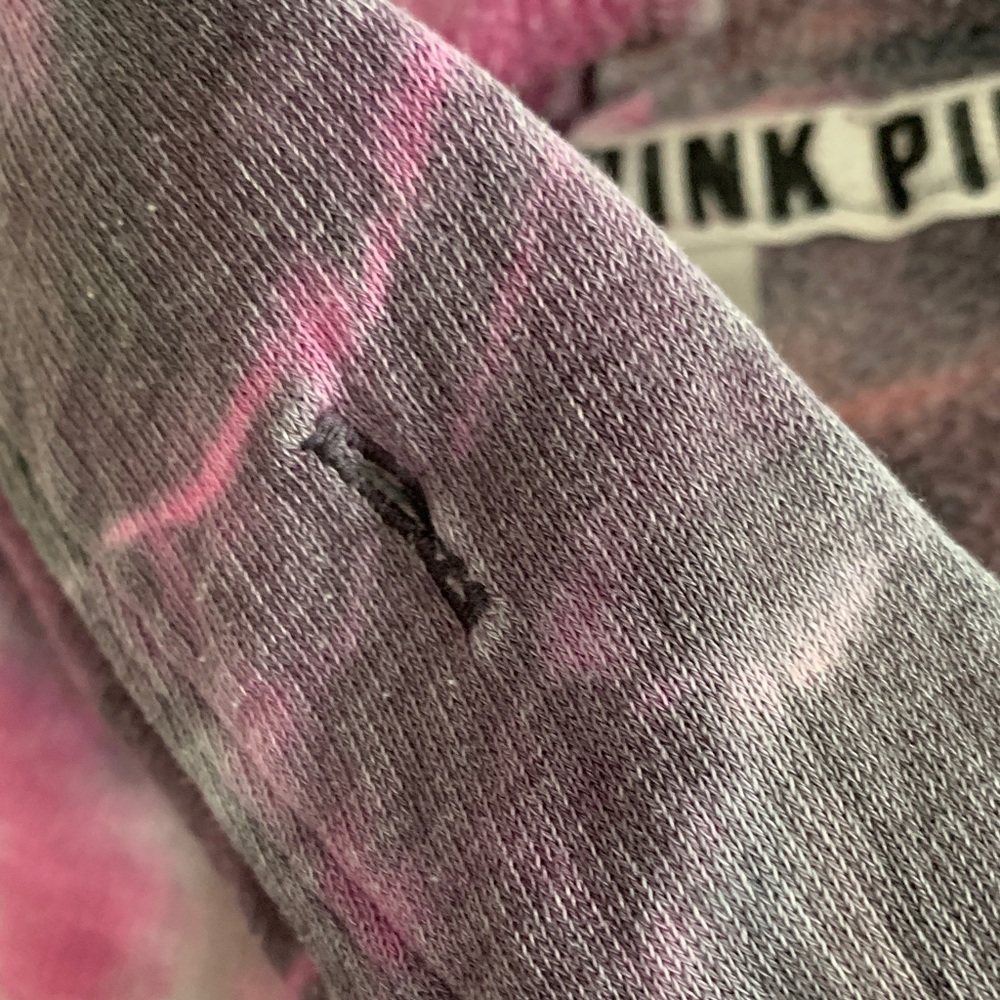 Rare PINK Victoria Secret Vibrant Tie-Dye Top with Dog Design - Picture 5 of 5